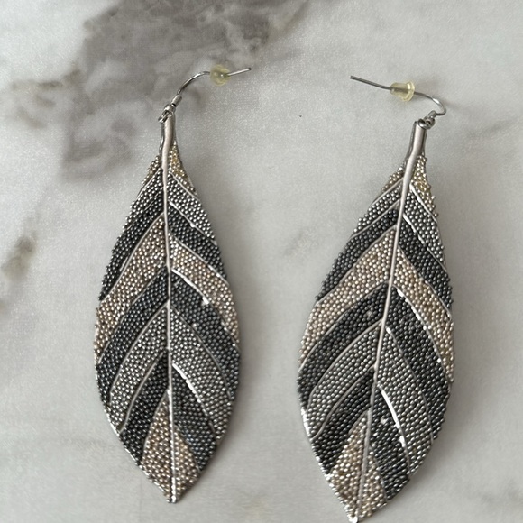 Leaves earrings gold silver and black - Picture 2 of 3